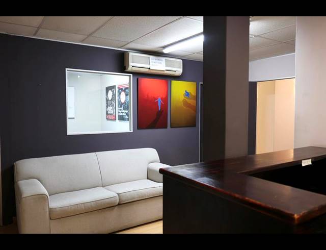BUSINESS PROPERTY TO RENT IN VREDEHOEK